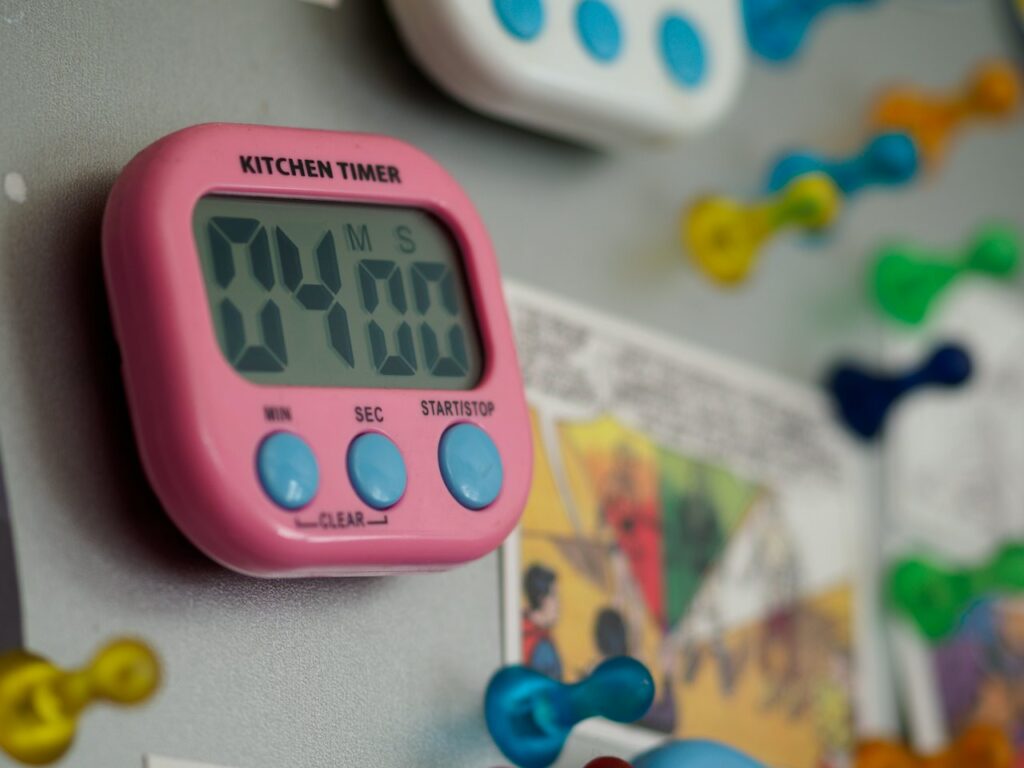 Merry Beats Mini Refrigerator Vinyl Player